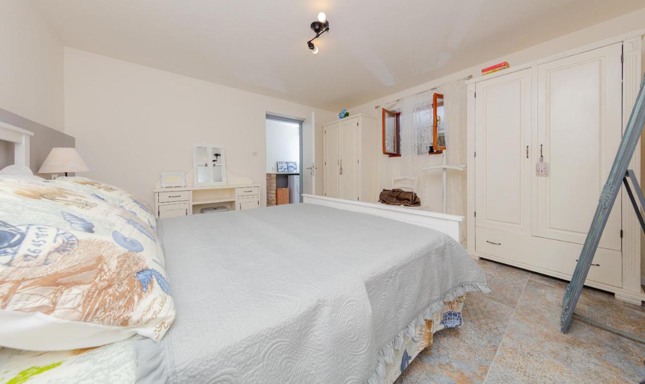 Casa Mia - Apartman Zara Medulin Eksteriør billede